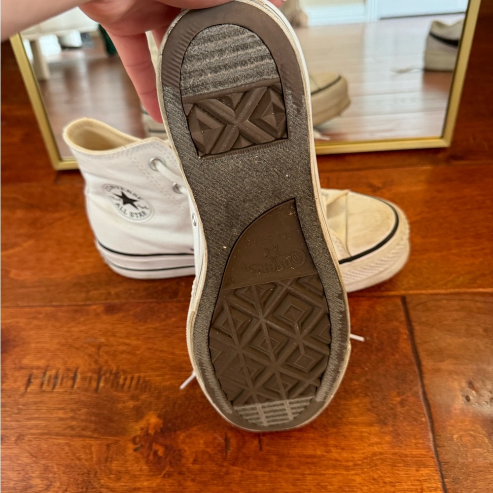 White platform converse, size 9 (run big)
